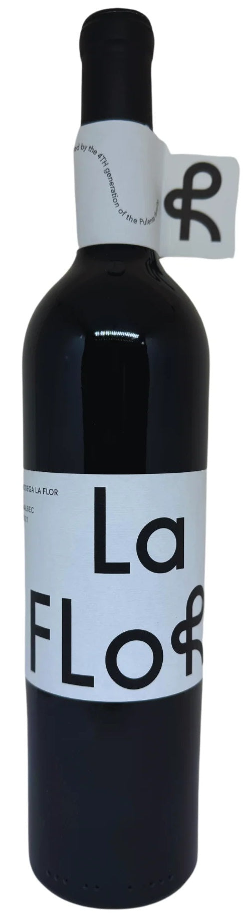 Elegância e sofisticação da Garrafa de Vinho Tinto La Flor. Com um design moderno e refinado, esta garrafa é perfeita para momentos especiais e celebrações inesquecíveis. Ideal para harmonizar com suas refeições mais requintadas. Disponível em 750ml, na cor rubi profunda, este vinho exala aroma e sabor superiores, proporcionando uma experiência única aos apreciadores mais exigentes. Vinho argentino que vai bem com carnes vermelhas.