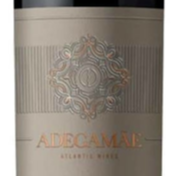 Vinho Adegamãe Atlantic Wines Reserva é uma seleção de alta qualidade da AdegaMãe, uma vinícola localizada em Lisboa. Rico de aromas bem identificados com as castas, toque vegetal, pimentão verde, contrastando com componentes de fruta madura como amoras e mirtilos. Vinho portugês que harmoniza com carnes vermelhas.